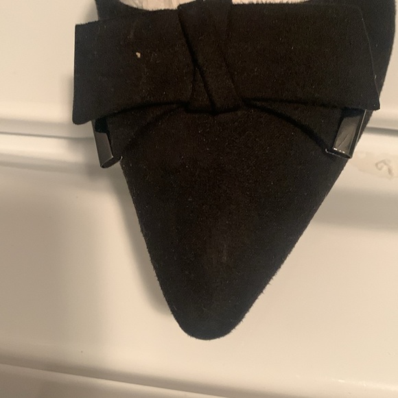 New Womens Size 9 Black Dress Shoes. Heel is about 3” - Picture 5 of 8